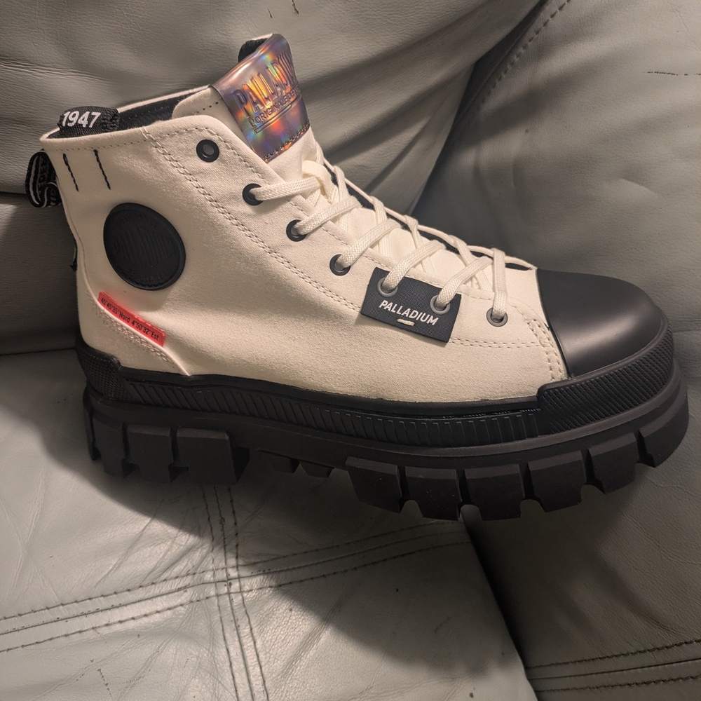 Palladium Ladies's Black and White Chunky Boots